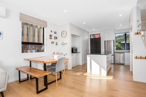 Photo of property in 16a Inglis Street, Seatoun, Wellington, 6022