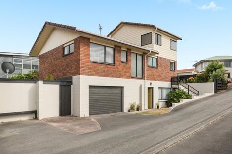 Photo of property in 73 Oceanbeach Road, Mount Maunganui, 3116