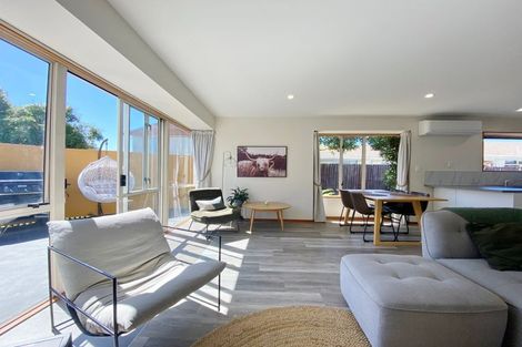 Photo of property in 2/41a Laurence Street, Waltham, Christchurch, 8011