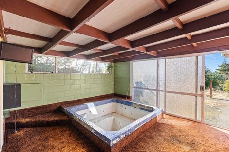 Photo of property in 310 Paraite Road, Paraite, New Plymouth, 4373