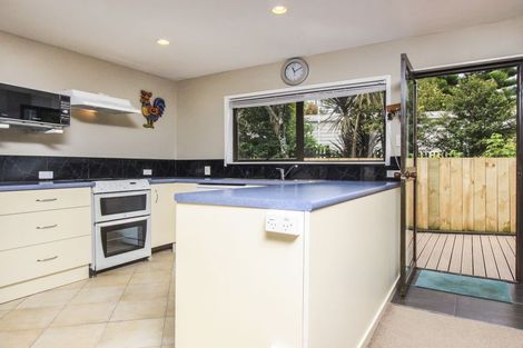 Photo of property in 6 Karen Road, Laingholm, Auckland, 0604