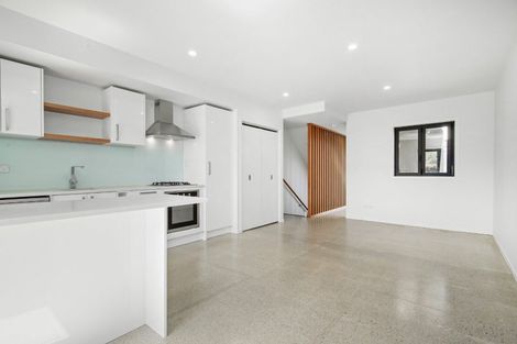 Photo of property in 1/50 Mandalay Terrace, Khandallah, Wellington, 6035