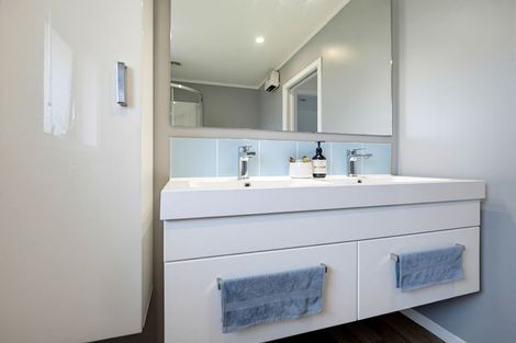 Photo of property in 22 Browning Street, Leamington, Cambridge, 3432