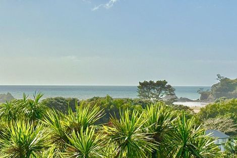 Photo of property in 19 Te Kahikatoa Peninsula Road, Kaeo, 0478