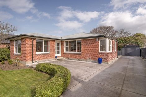 Photo of property in 11 Croziers Road, St Albans, Christchurch, 8052