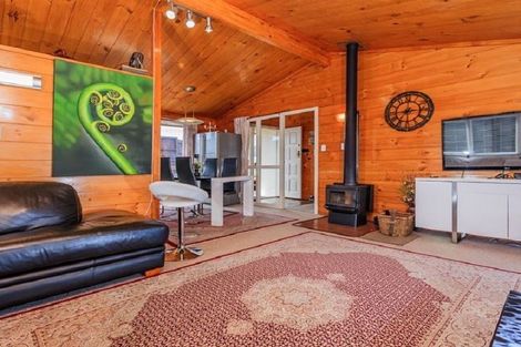 Photo of property in 60 Carlisle Road, Browns Bay, Auckland, 0630