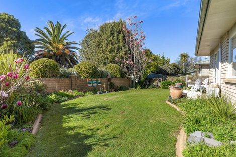 Photo of property in 4/8 Village Place, Tuakau, 2121