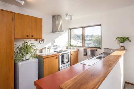 Photo of property in 98a Creswick Terrace, Northland, Wellington, 6012