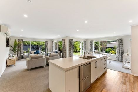 Photo of property in 29 Somerby Mews, Silverstream, Upper Hutt, 5019