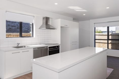 Photo of property in 14/14 Buffon Street, Waltham, Christchurch, 8023