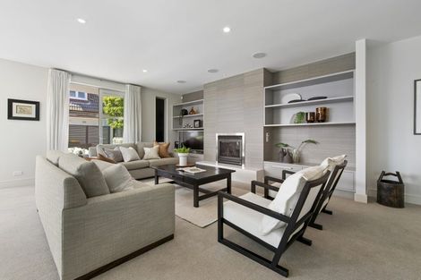 Photo of property in 8/258 Hurstmere Road, Takapuna, Auckland, 0622