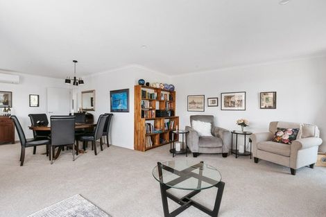 Photo of property in 30 Kauri Lane, Omokoroa, 3114