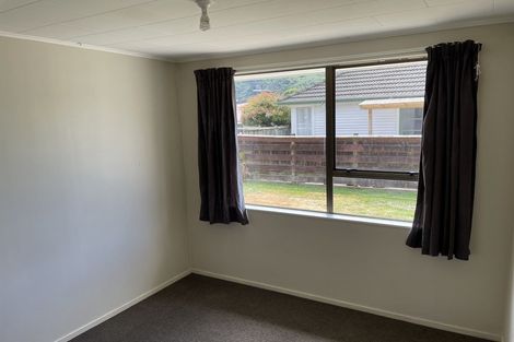 Photo of property in 2/97 Thackeray Street, Trentham, Upper Hutt, 5018