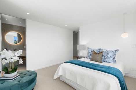 Photo of property in 146a Straven Road, Fendalton, Christchurch, 8014