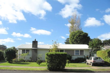 Photo of property in 66 Ennis Avenue, Pakuranga Heights, Auckland, 2010