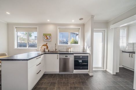 Photo of property in 122c Martin Street, Wallaceville, Upper Hutt, 5018