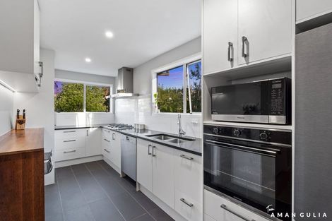 Photo of property in 18 Hydra Place, Glen Eden, Auckland, 0602
