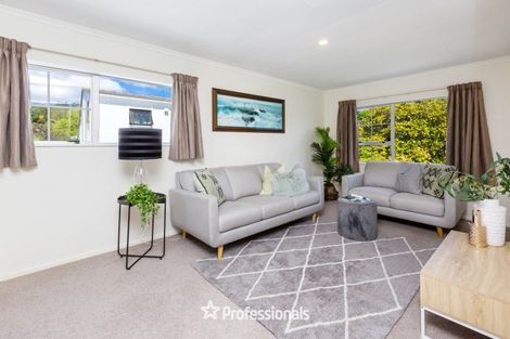 Photo of property in 9 Clinker Grove, Silverstream, Upper Hutt, 5019