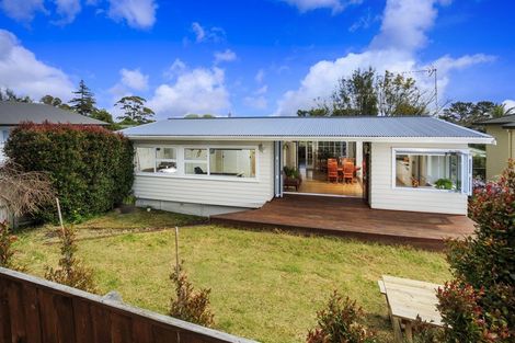 Photo of property in 20 Deep Creek Road, Torbay, Auckland, 0630