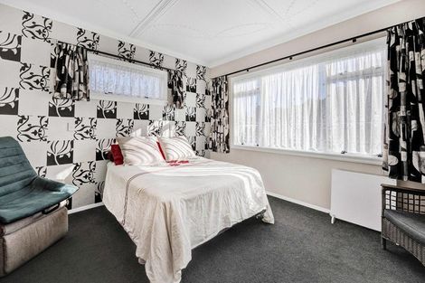 Photo of property in 227 South Road, Hawera, 4610