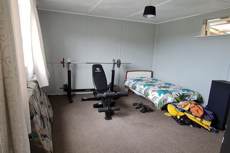 Photo of property in 80 Wakefield Street, Westport, 7825