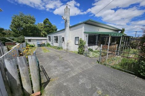 Photo of property in 2 Herewini Street, Titahi Bay, Porirua, 5022