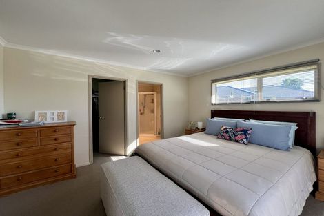 Photo of property in 129 Saint James Drive, Huntington, Hamilton, 3210