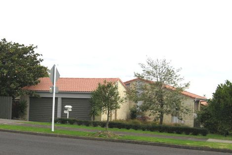 Photo of property in 71 Sandspit Road, Shelly Park, Auckland, 2014