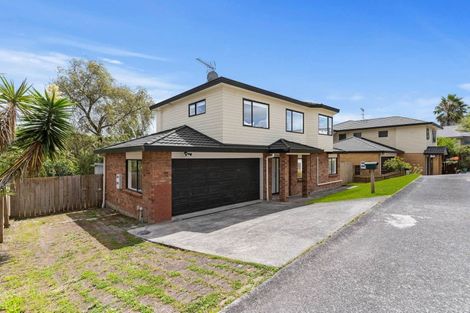 Photo of property in 15 Ali Place, Ranui, Auckland, 0612