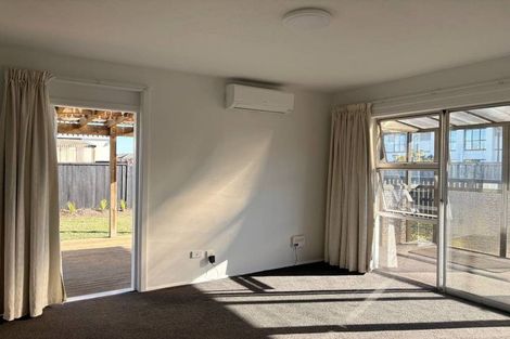 Photo of property in 2/73 Harewood Road, Papanui, Christchurch, 8053