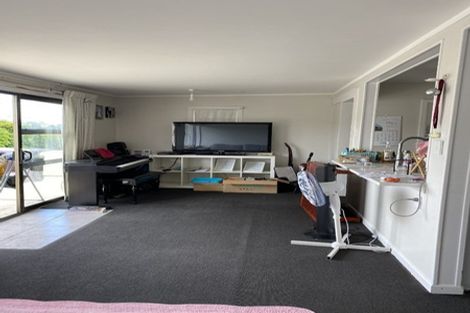 Photo of property in 25 Alexander Avenue, Torbay, Auckland, 0630
