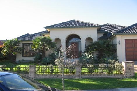 Photo of property in 18 Hendrika Court, Hobsonville, Auckland, 0618