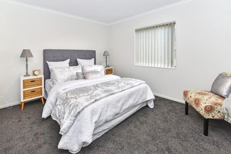 Photo of property in 60a Arimu Road, Papakura, 2110