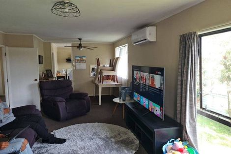 Photo of property in 2/21 Silver Creek Road, Weymouth, Auckland, 2103