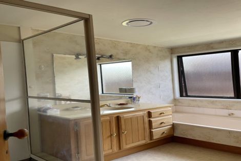 Photo of property in 69 Oliver Road, Eastern Beach, Auckland, 2012