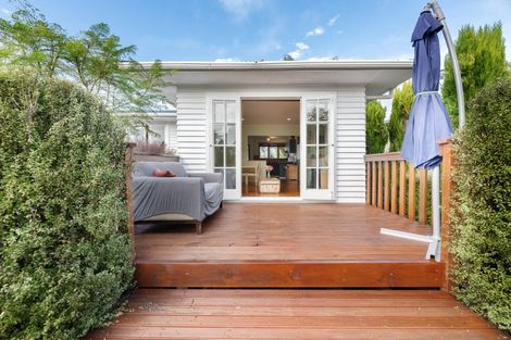 Photo of property in 1/8 Tyne Road, Forrest Hill, Auckland, 0620
