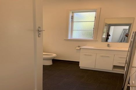 Photo of property in 17 Clutha Avenue, Khandallah, Wellington, 6035