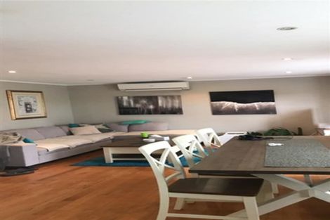 Photo of property in 126 Flanshaw Road, Te Atatu South, Auckland, 0610