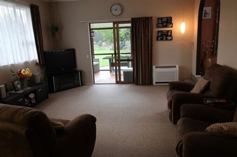 Photo of property in 8 Clyde Carr Crescent, Waimataitai, Timaru, 7910