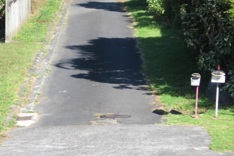 Photo of property in 2/29 Oaktree Avenue, Browns Bay, Auckland, 0630