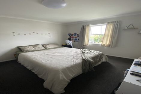 Photo of property in 5 Chiefs Court, Hamilton East, Hamilton, 3216