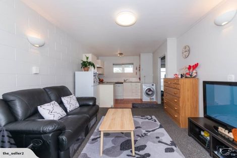 Photo of property in 10/32 Blockhouse Bay Road, Avondale, Auckland, 1026