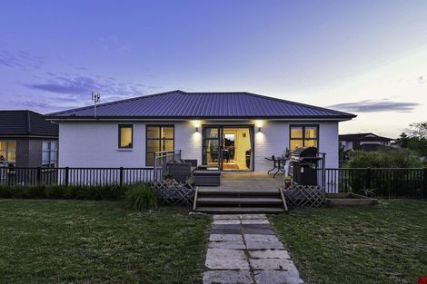 Photo of property in 77 Calluna Crescent, Totara Heights, Auckland, 2105