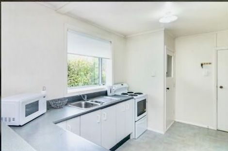 Photo of property in 1 Wakefield Terrace, Tawa, Wellington, 5028