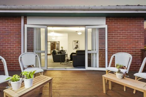 Photo of property in 79 Middleton Road, Kew, Dunedin, 9012