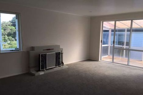 Photo of property in 13b Maybelle Place, Kelston, Auckland, 0602