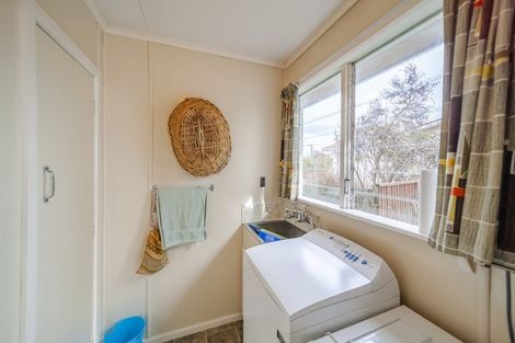 Photo of property in 5 Jull Crescent, Waipukurau, 4200