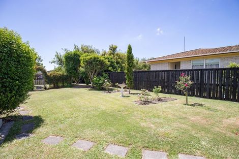 Photo of property in 10 Pinnock Place, Ngatea, 3503
