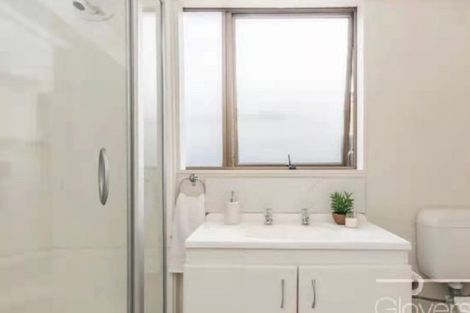 Photo of property in 4/13 Northall Road, New Lynn, Auckland, 0600