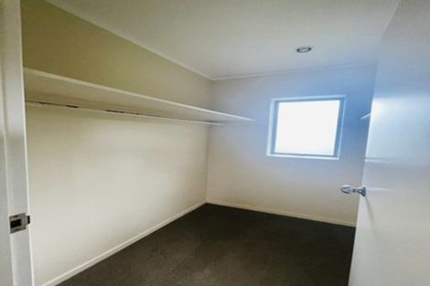 Photo of property in 1 Evelyn Road, Cockle Bay, Auckland, 2014